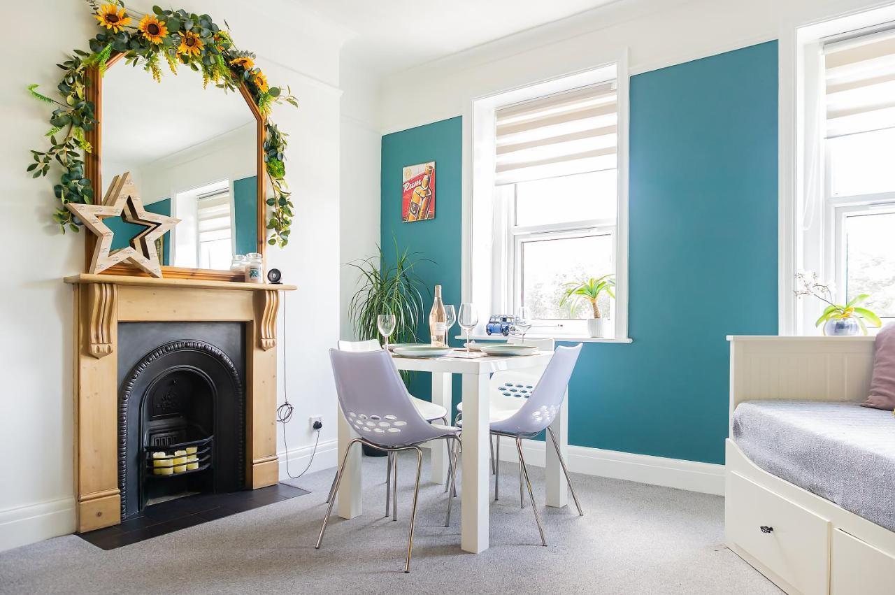 Apartment Spacious Split Level Flat In Great Location Portsmouth
