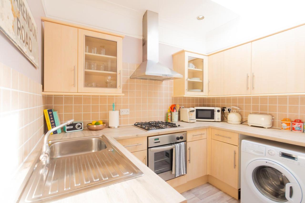 Spacious Split Level Flat In Great Location Apartment Portsmouth