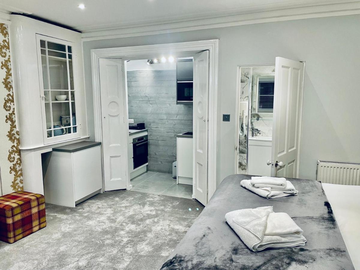 Apartment Ashbys Deluxe With Included Portsmouth
