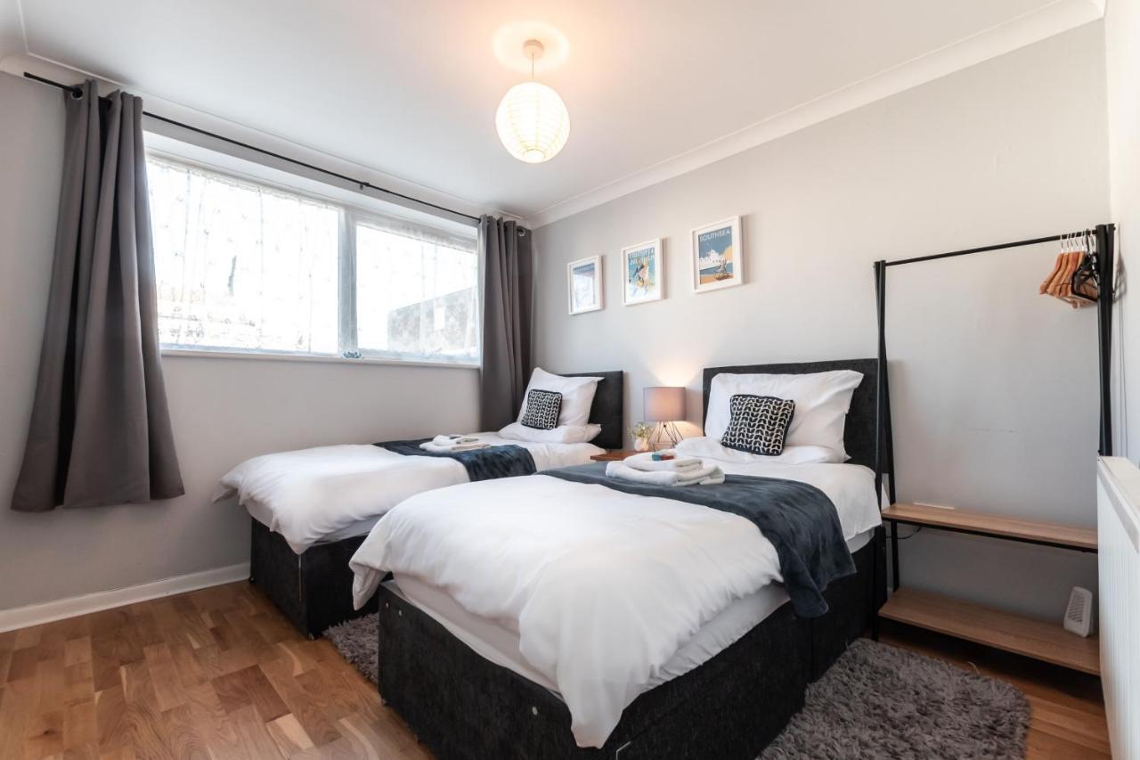 Center Comfort: Quad With Free Parking And Wi-fi * Portsmouth