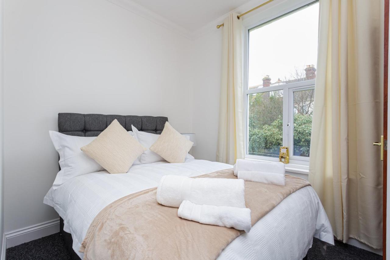 Granada Luxury Apartments: Beachside Flats With Parking Portsmouth