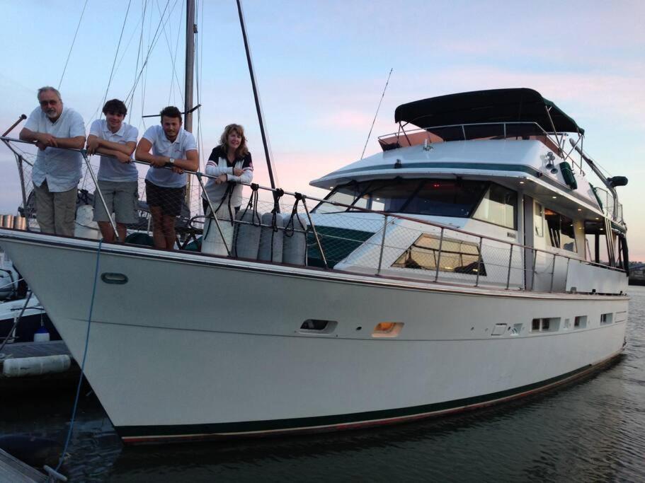 Super Yacht Temptation With A Hot Tub Jacuzzi On The South Coast Uk