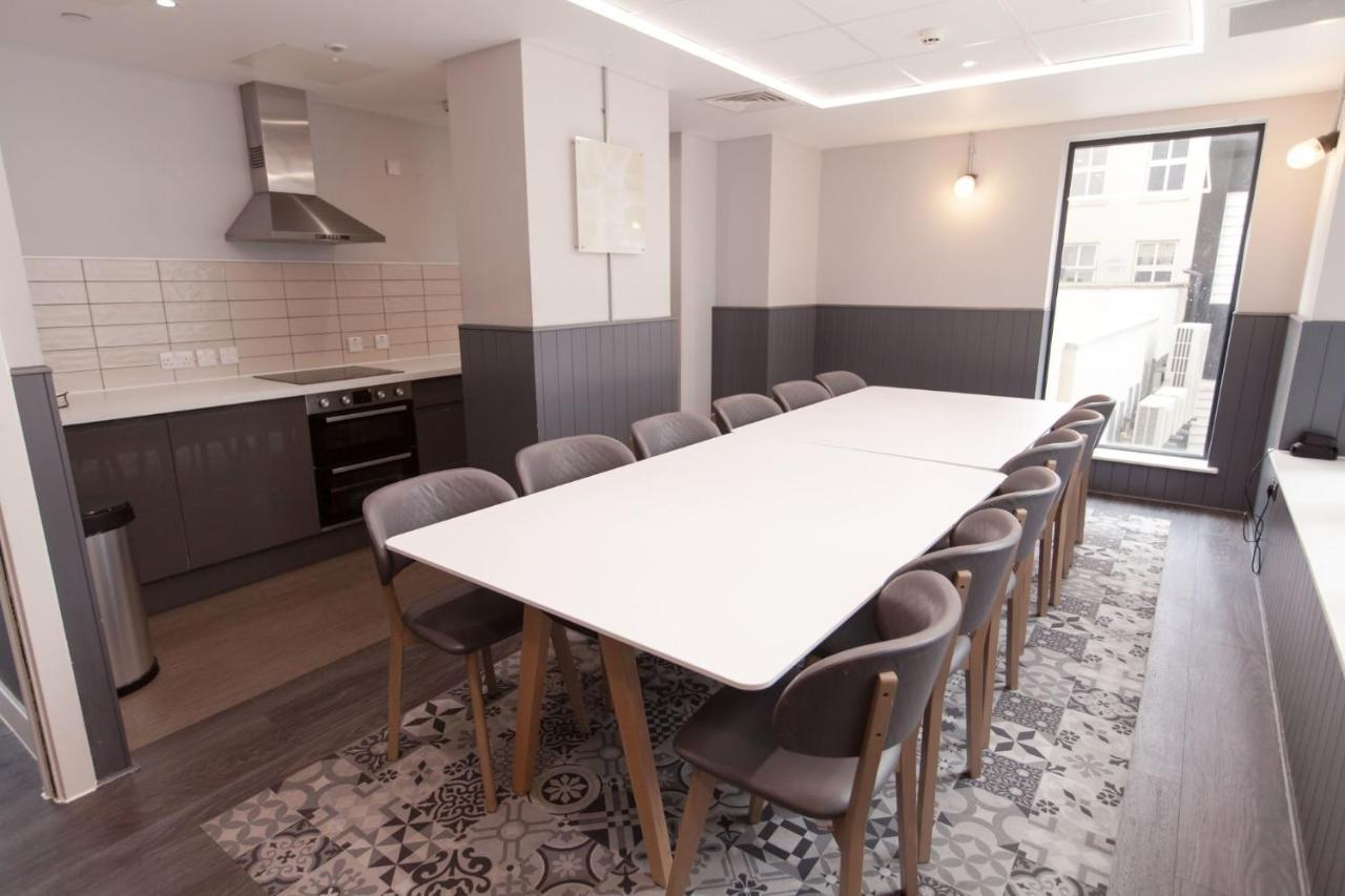 For Students Only Stylish At Crown Place In Apartment Portsmouth