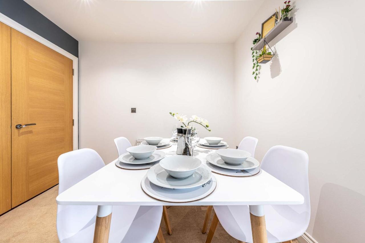 Grade 2 Listed Converted Church, Within 750yrds To Southsea *