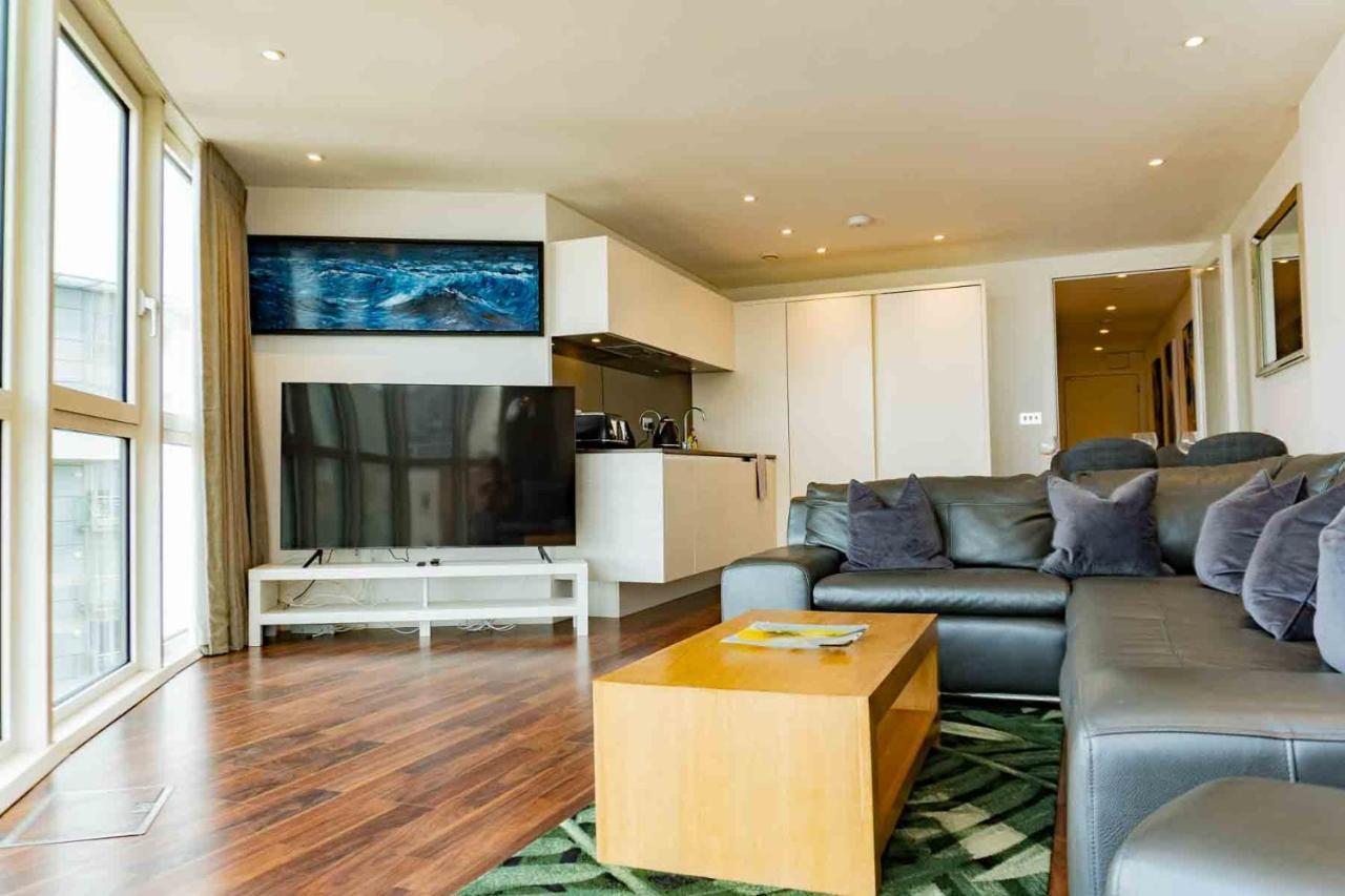 Gunwharf Quays Apartment