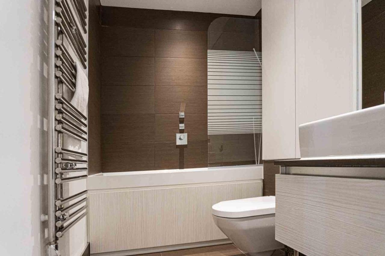 Gunwharf Quays Apartment