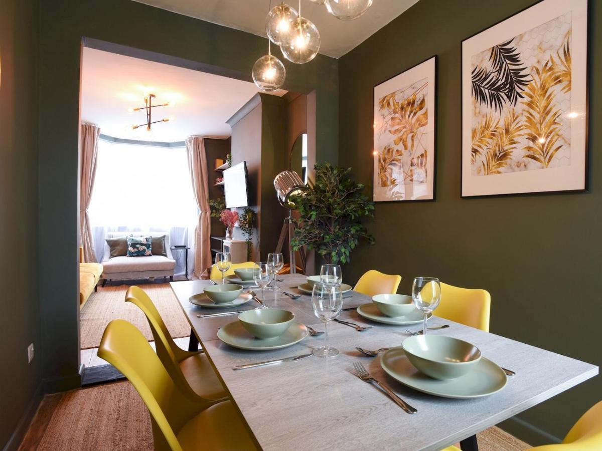 Pass The Keys Spacious Modern 3bed House With Free Street Parking Portsmouth