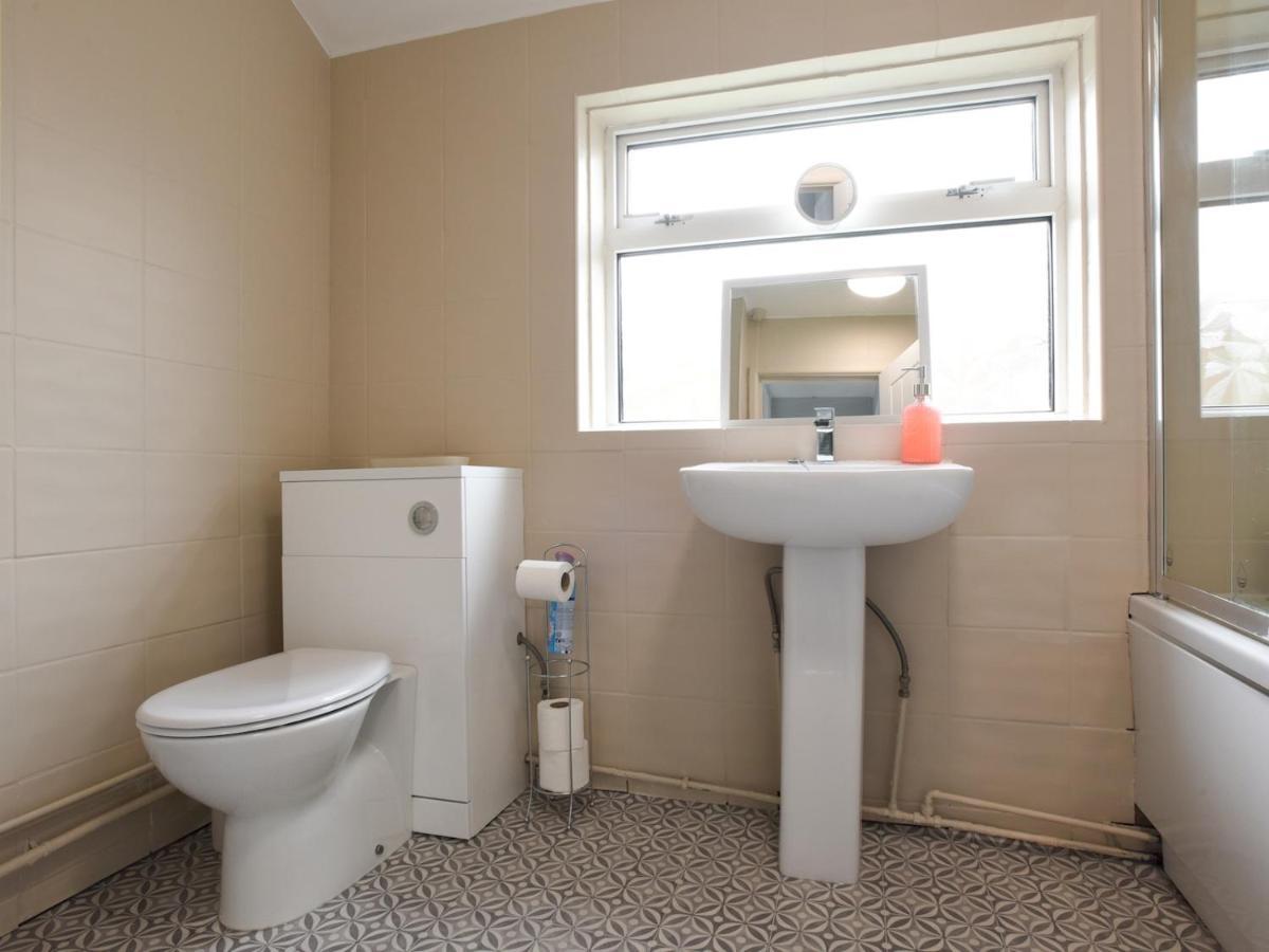 Holiday home Pass The Keys Spacious Modern 3bed House With Free Street Parking *