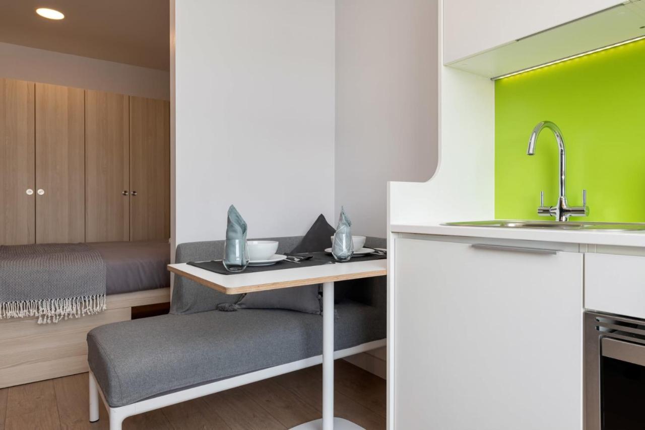 For Students Only At Middle Street In City Centre Apartment Portsmouth