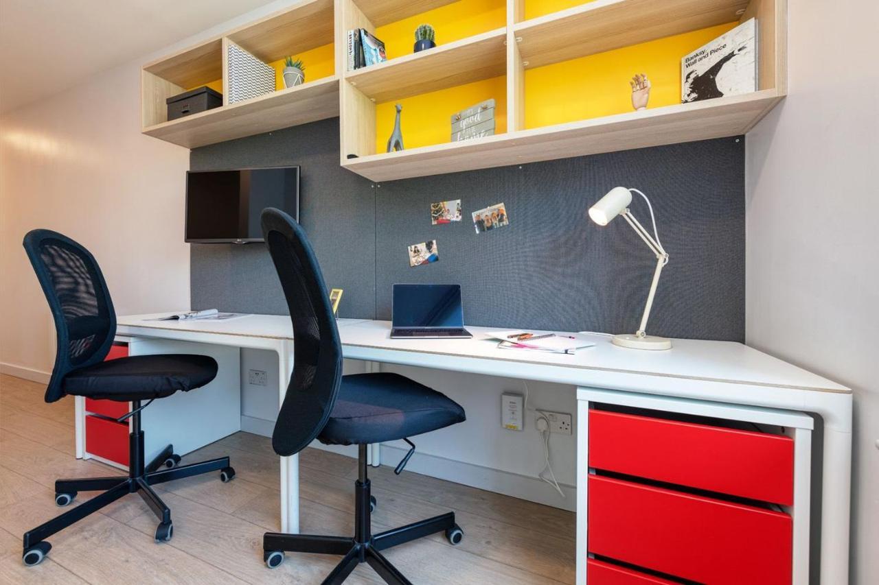 For Students Only At Middle Street In City Centre Apartment Portsmouth