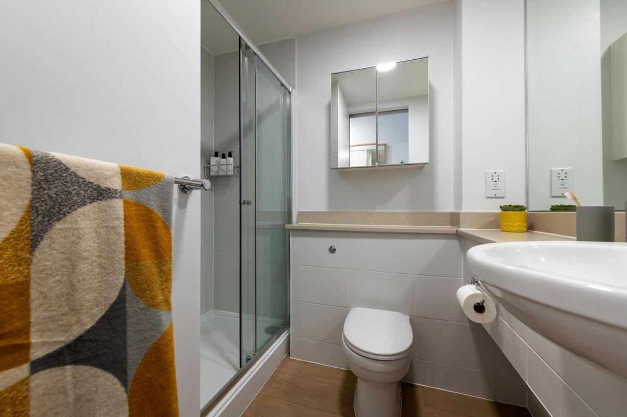 Apartment For Students Only At Middle Street In City Centre *