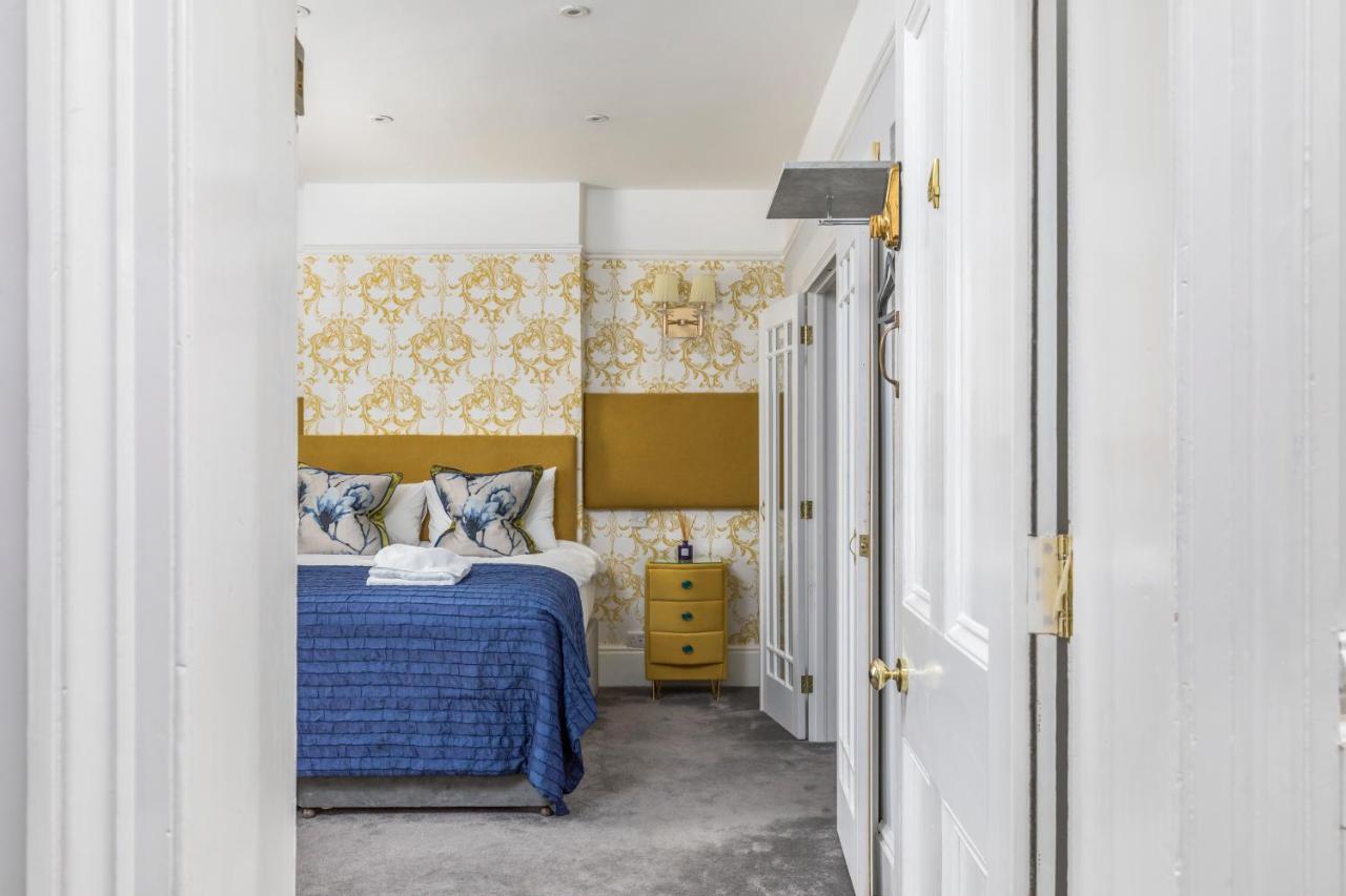 Apartment Ashbys Deluxe With Included