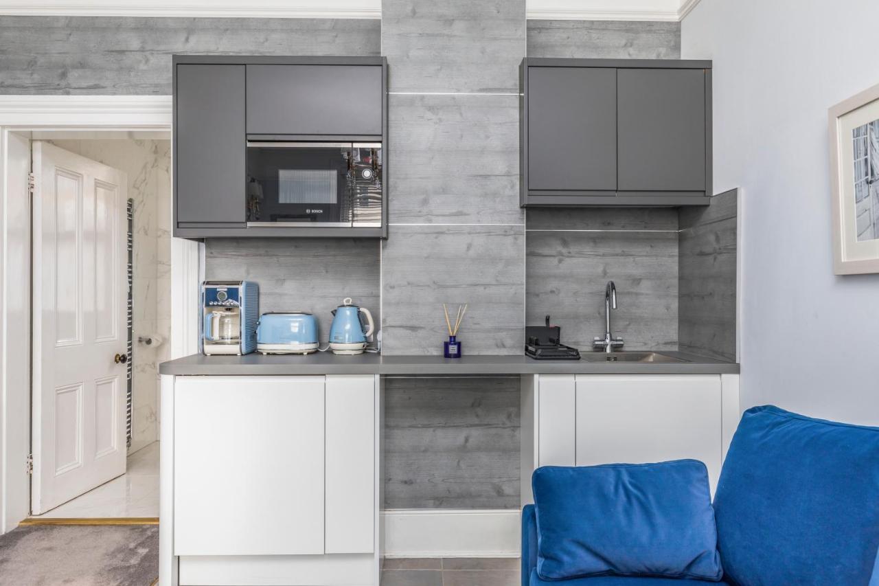 Apartment Ashbys Deluxe With Included *