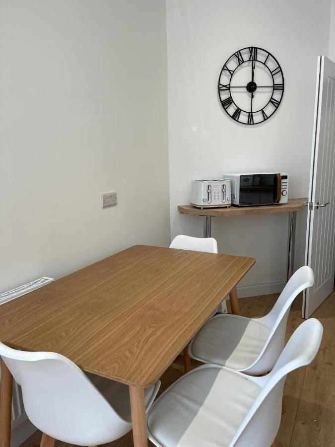 Brand New Montrouge - Perfect Location!!