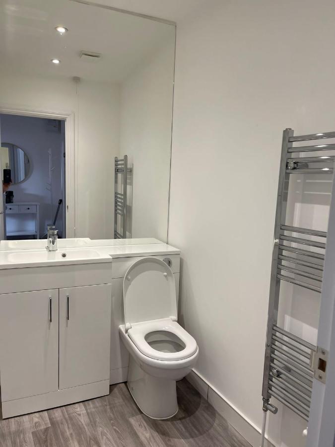 Brand New Montrouge - Perfect Location!! Portsmouth