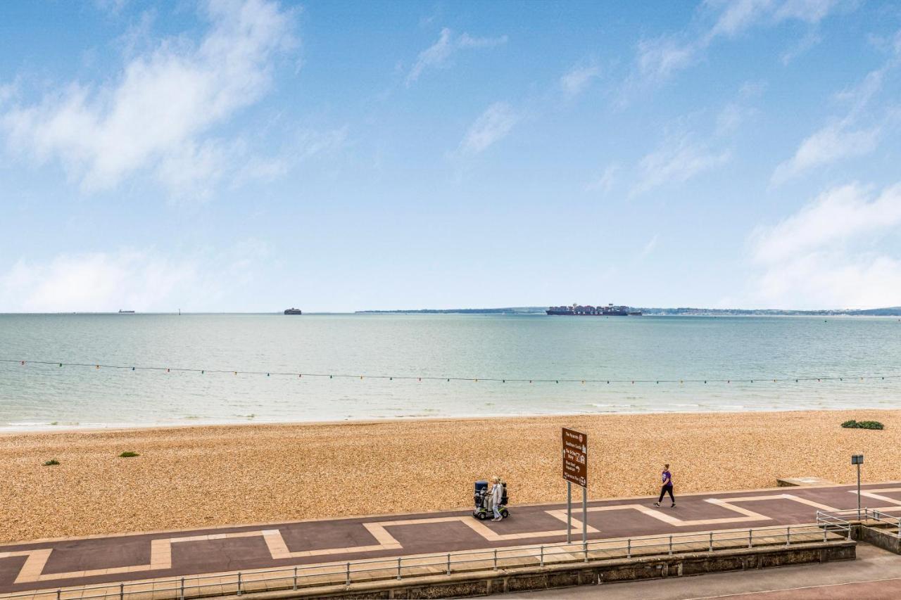 Seafront 2 Bedroom Apartment