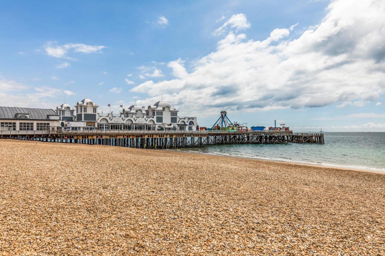 Seafront 2 Bedroom Apartment