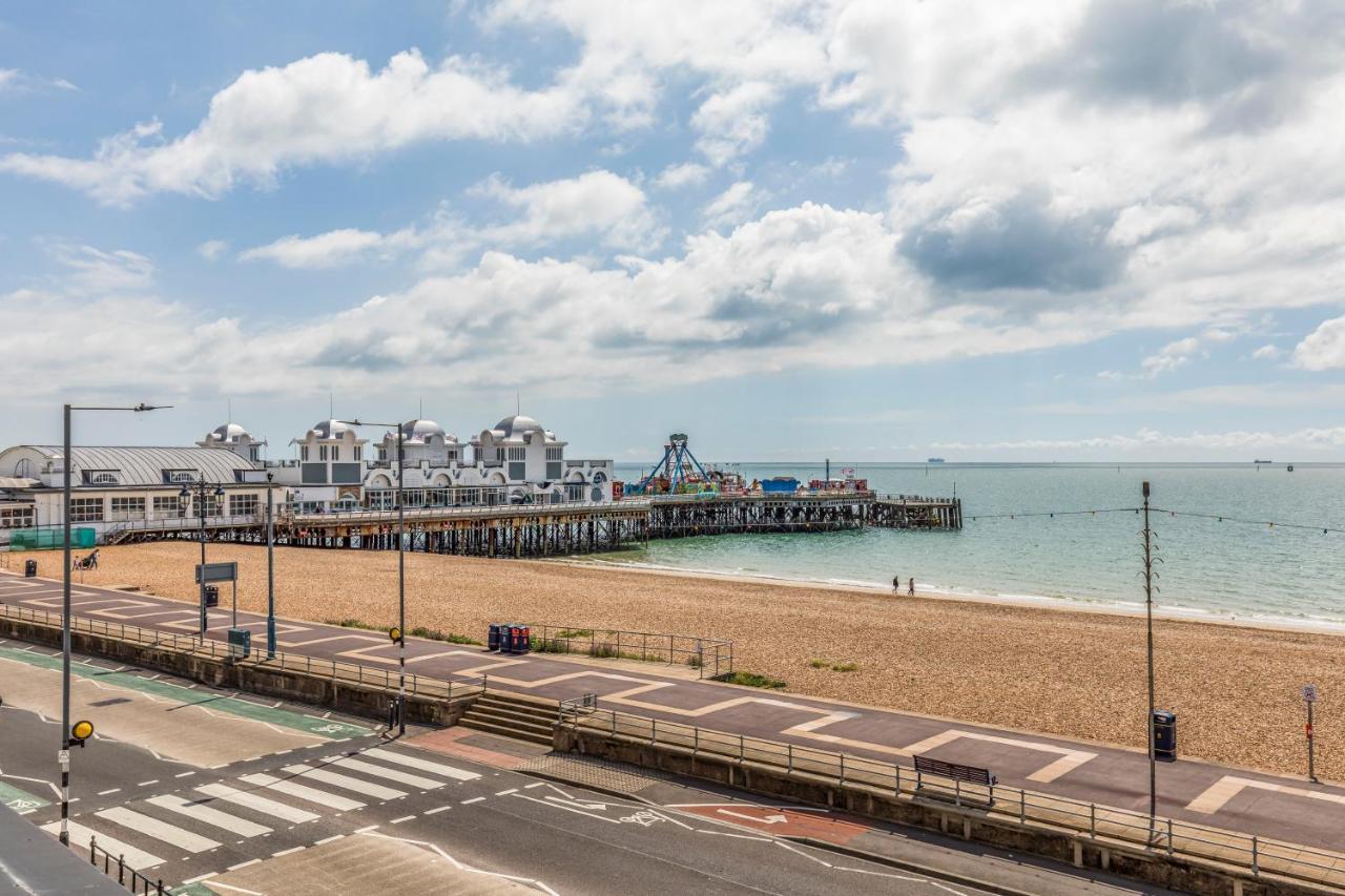 Seafront 2 Bedroom Apartment *