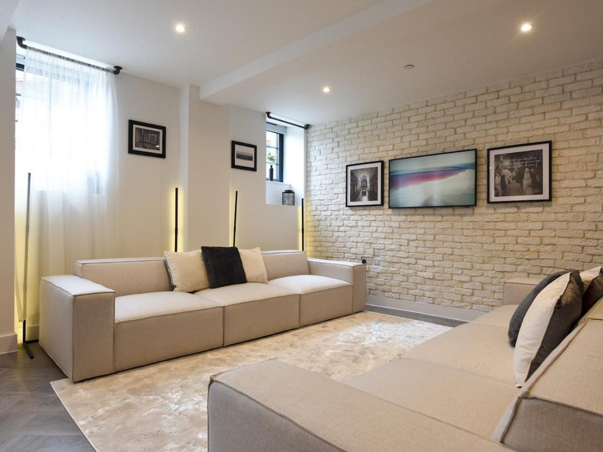 Pass The Keys Prison Conversion Brand New 2 Bathrooms And Parking *