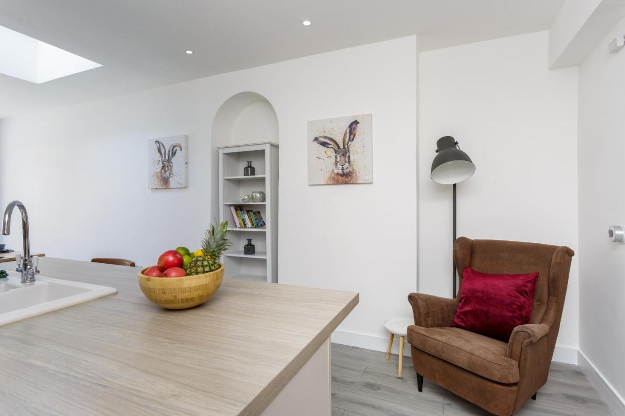 Apartment Harold House - Modern Open Plan 4 Bedroom, 3 Bathroom House In Southsea,
