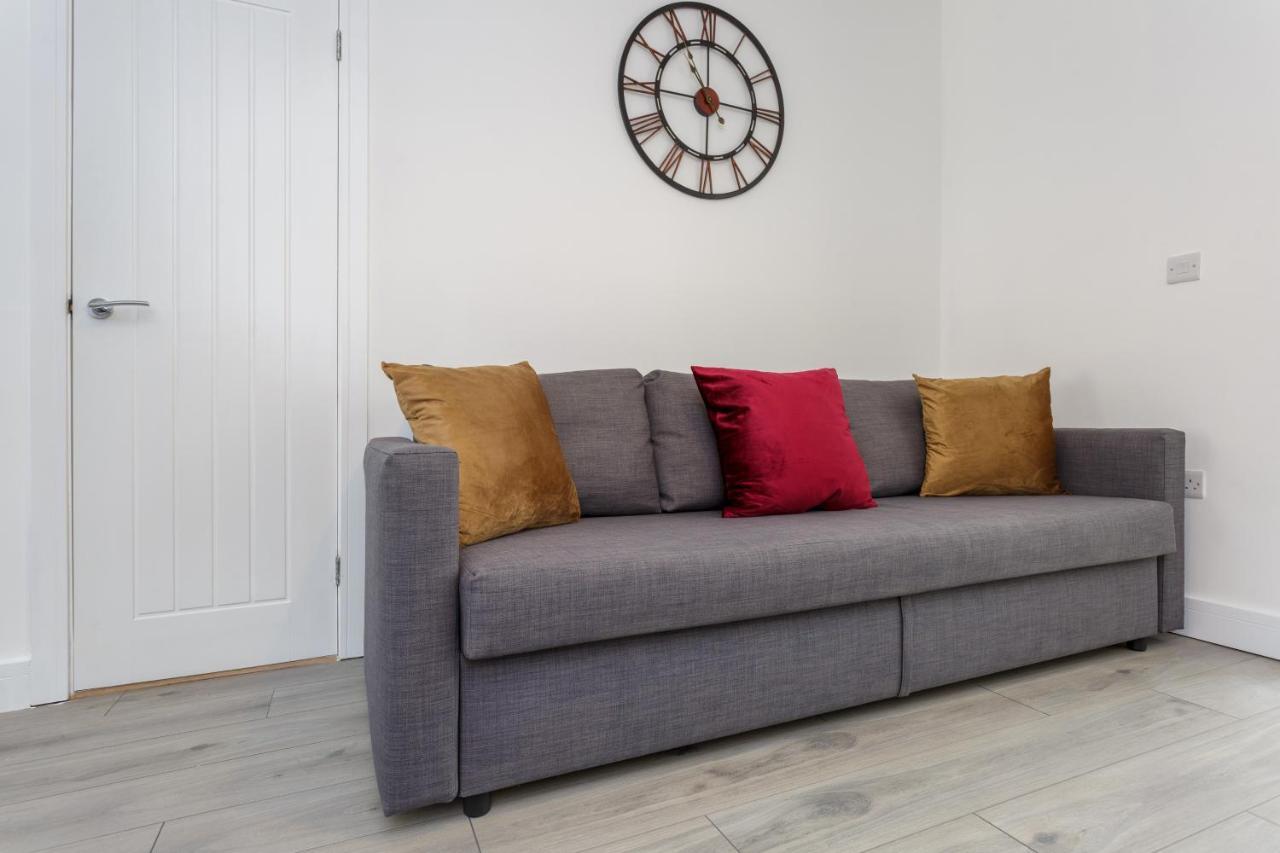 Harold House - Modern Open Plan 4 Bedroom, 3 Bathroom House In Southsea, Apartment *