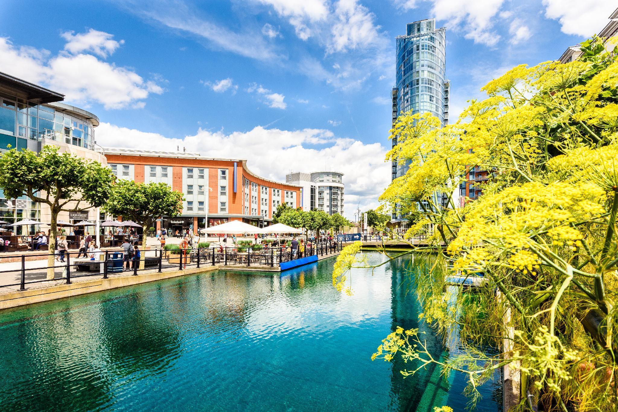Express Gunwharf Quays By Ihg Hotel