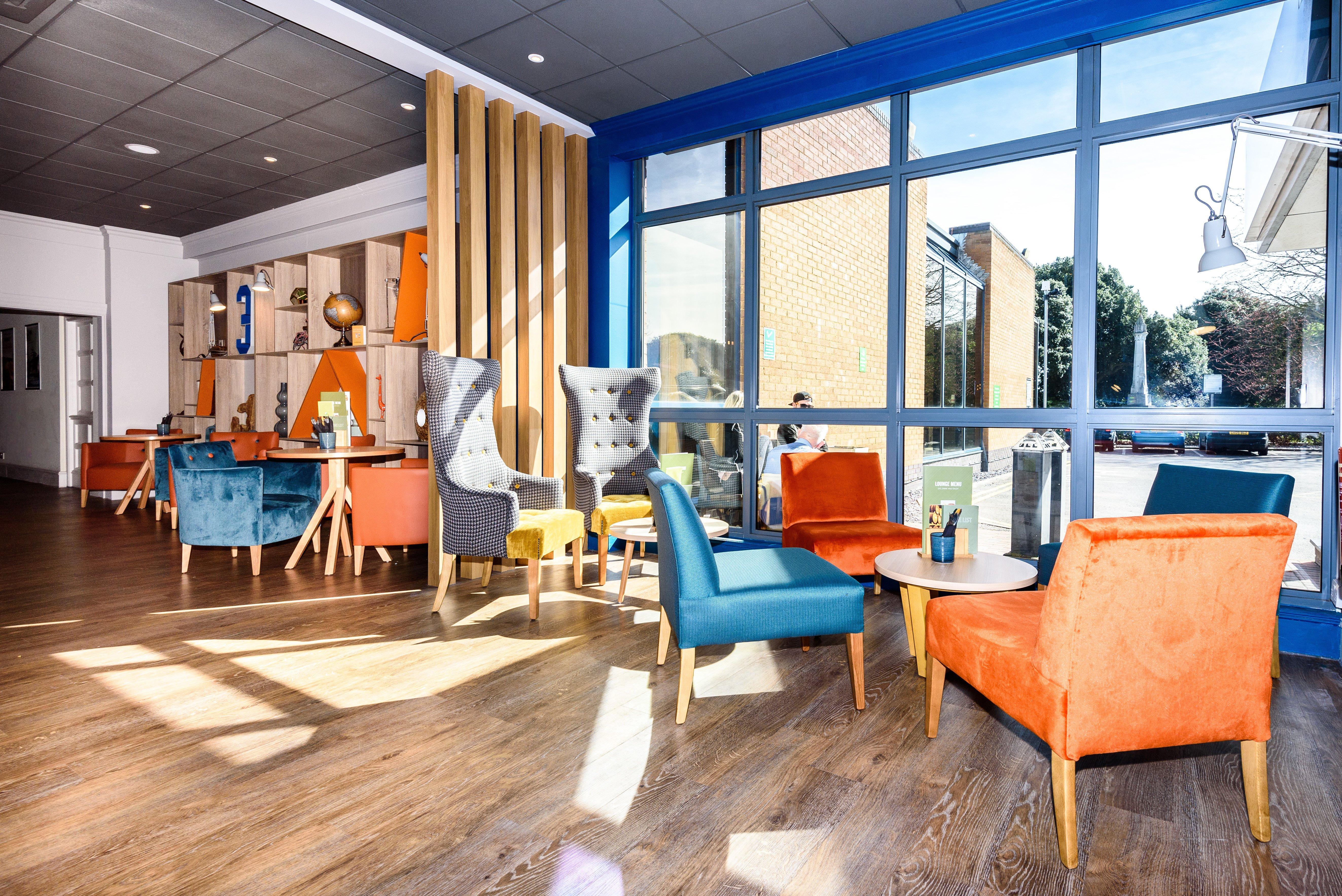 Hotel By Ihg