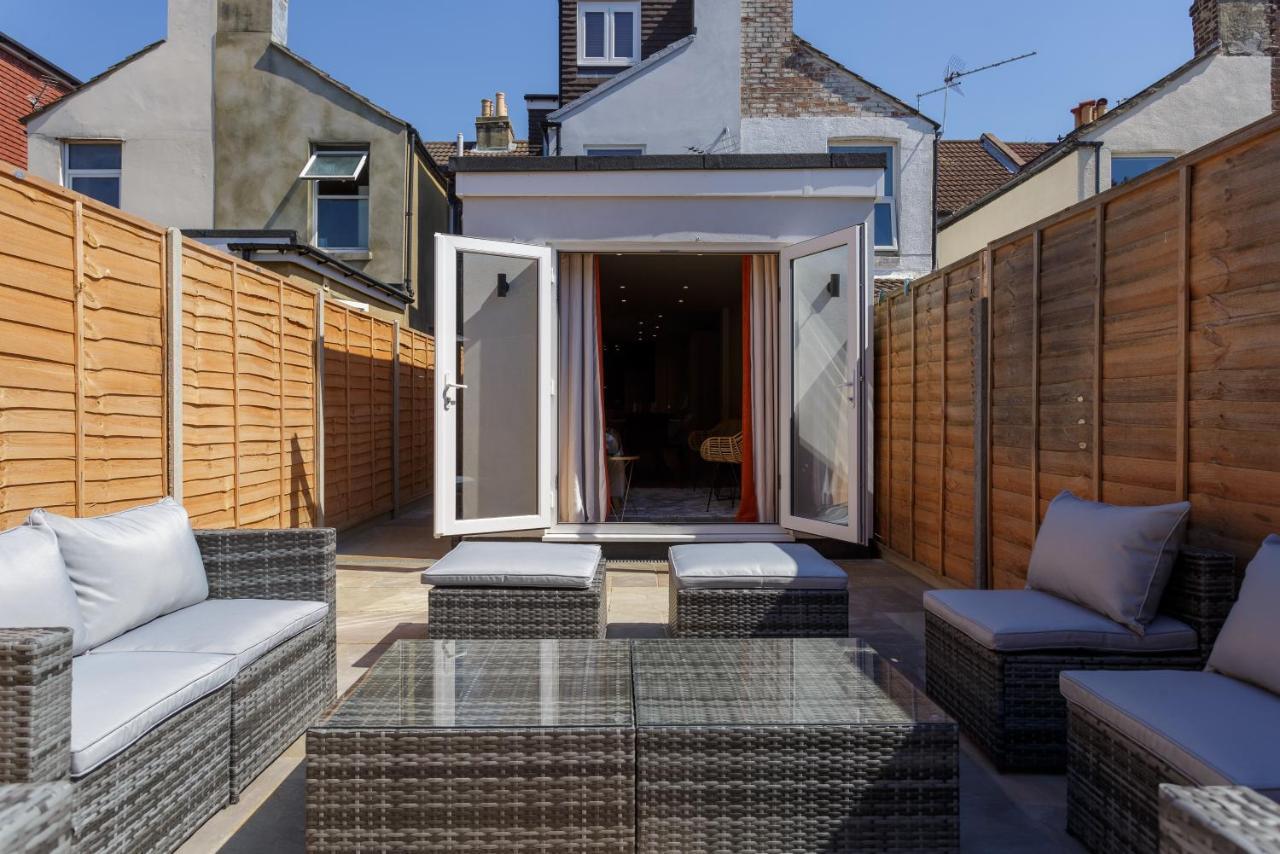 Beatrice Manor - Luxury 4 Bedroom House In Southsea, Holiday home *
