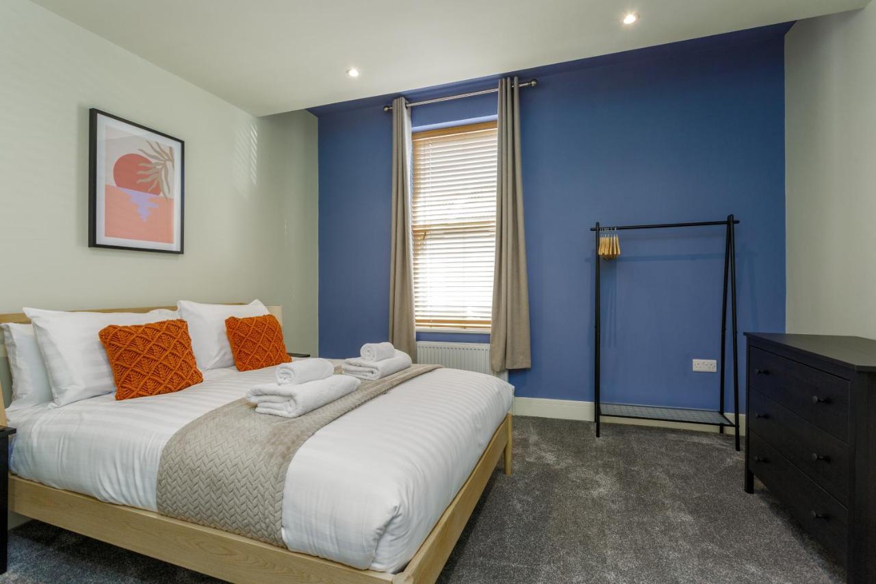 Holiday home Beatrice Manor - Luxury 4 Bedroom House In Southsea, *