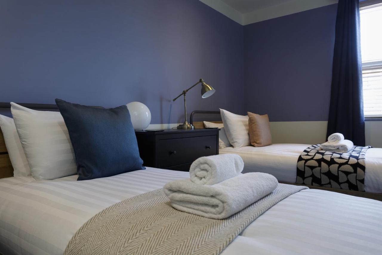 Beatrice Manor - Luxury 4 Bedroom House In Southsea, Portsmouth