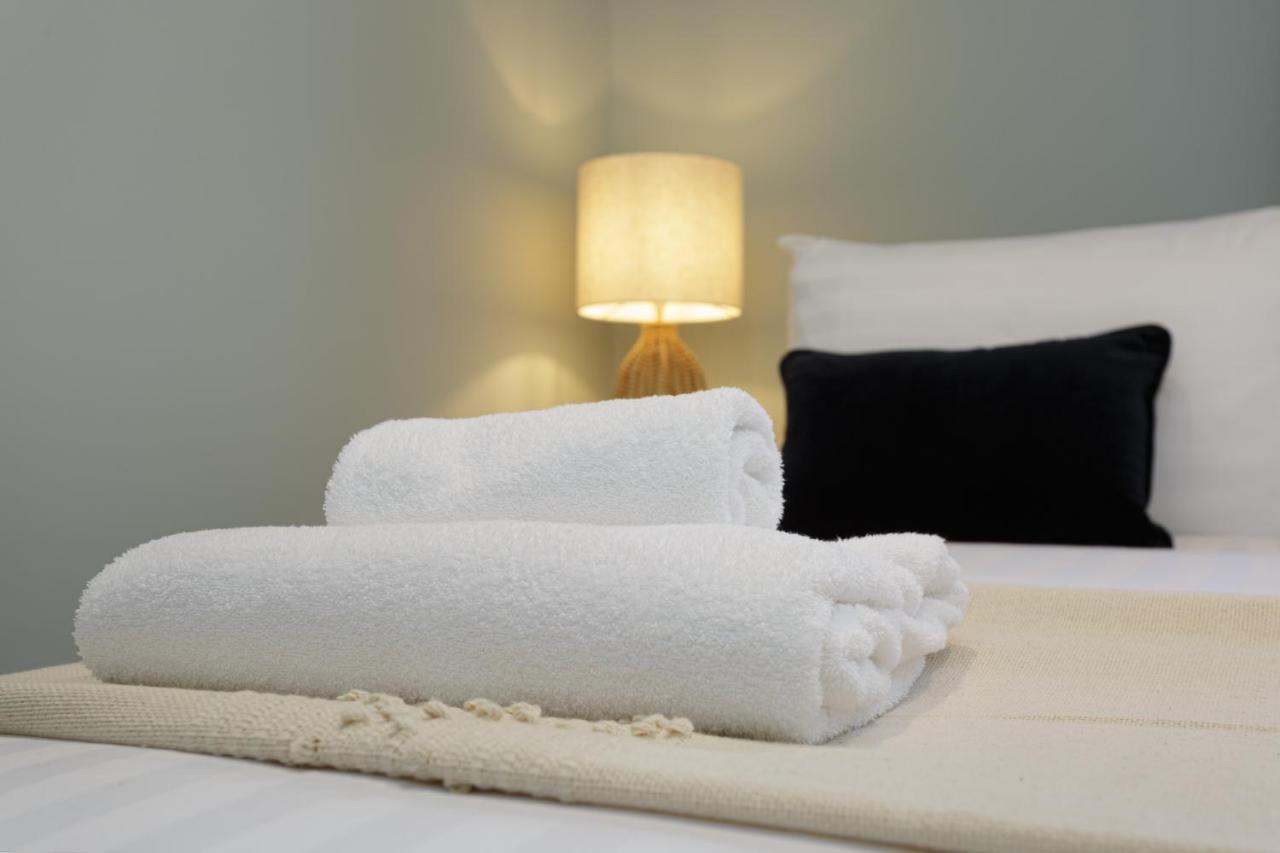 Holiday home Beatrice Manor - Luxury 4 Bedroom House In Southsea, *