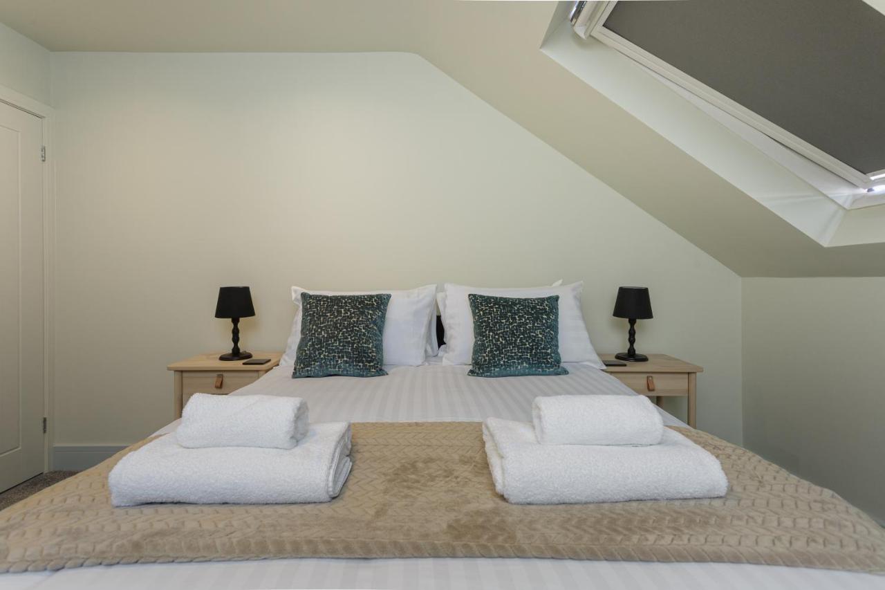 Beatrice Manor - Luxury 4 Bedroom House In Southsea,