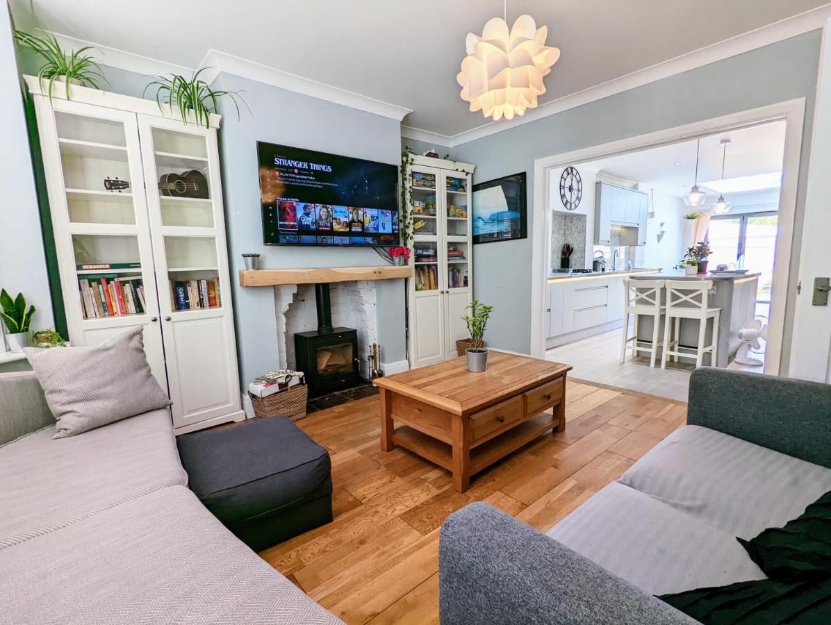 Holiday home Bright Haven: 4-bed With Garden, Spa & Parking Portsmouth