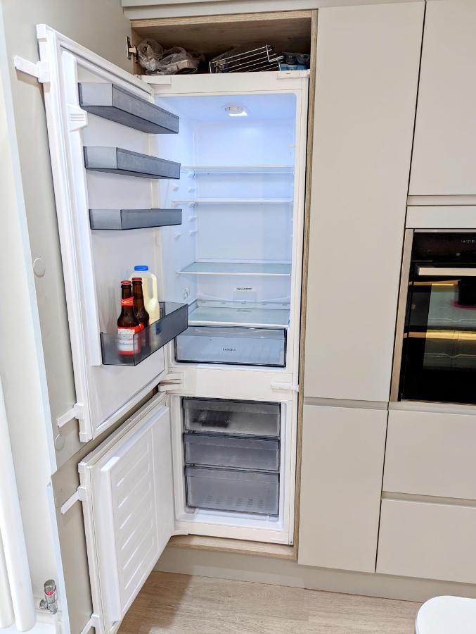 Bright Haven: 4-bed With Garden, Spa & Parking * Portsmouth