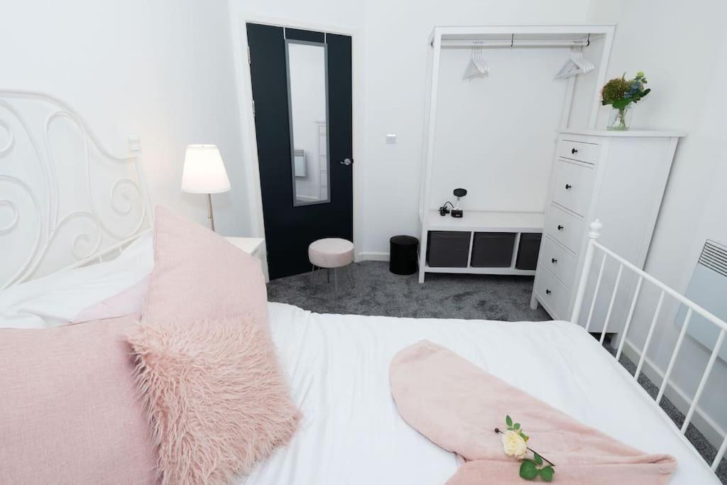 Apartment Gunwharf Quays Two Bedroom Portsmouth