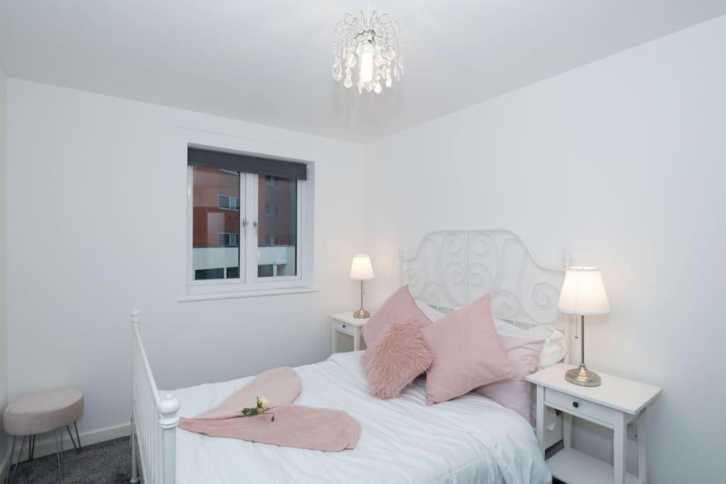Gunwharf Quays Two Bedroom Apartment