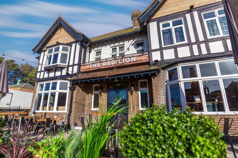 Hotel The Red Lion By Innkeeper's Collection