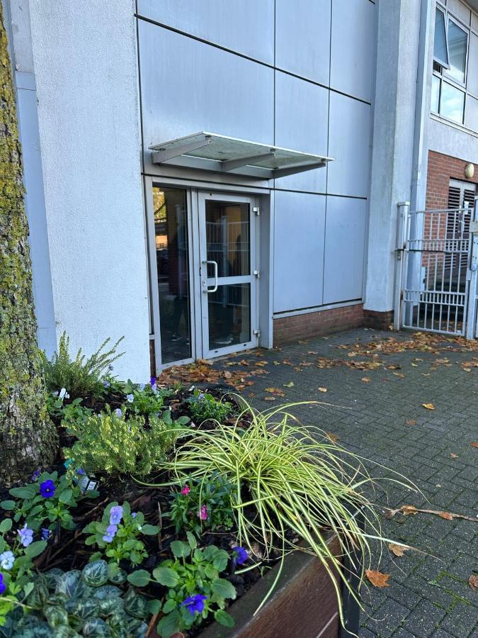 Flat With Free Parking In Gunwharf Quays Portsmouth