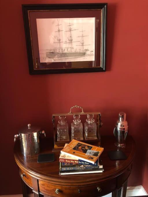 Luxury 2 Bed Georgian Townhouse, Old Portsmouth