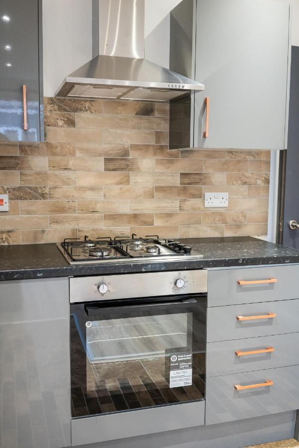 4 Bed, 3 Bath In Centre Apartment