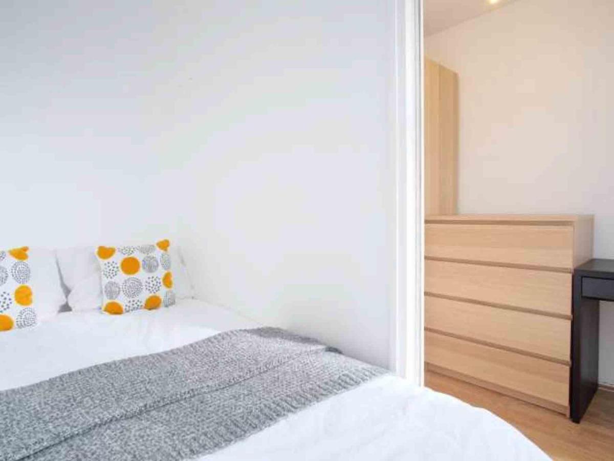 4 Bed, 3 Bath In Centre Portsmouth