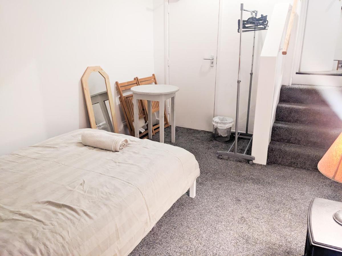 Homestay Elphinstone Homeshare Portsmouth