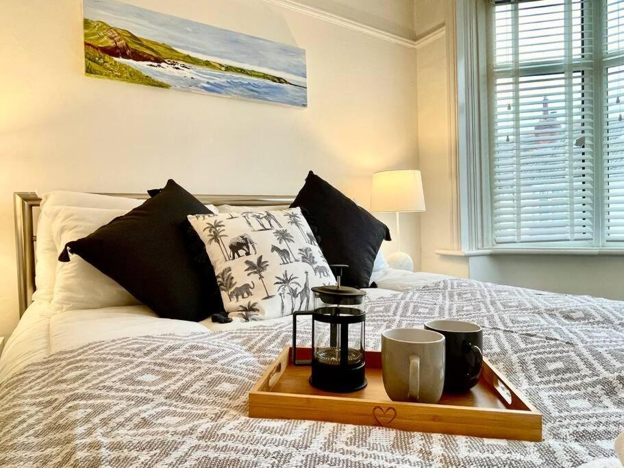 3 Bedroom Getaway, Sleeps 6 * Portsmouth