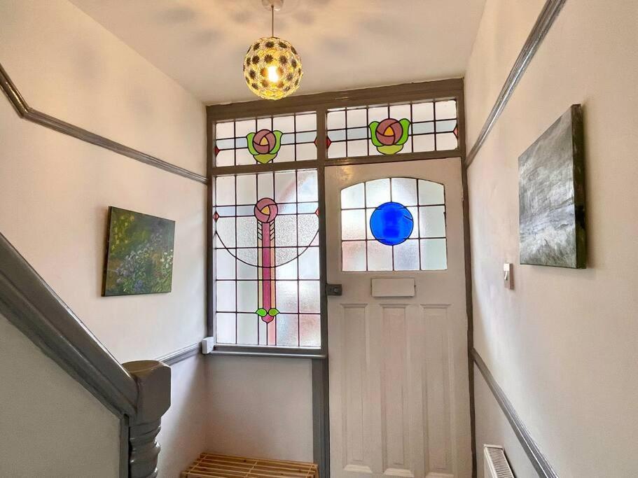 3 Bedroom Getaway, Sleeps 6 Apartment
