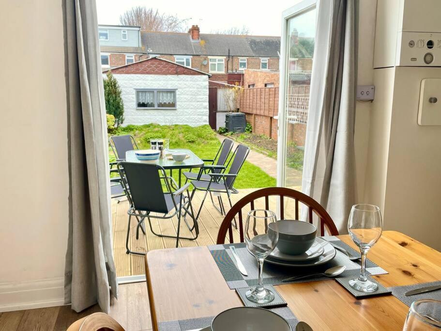 3 Bedroom Getaway, Sleeps 6 * Portsmouth