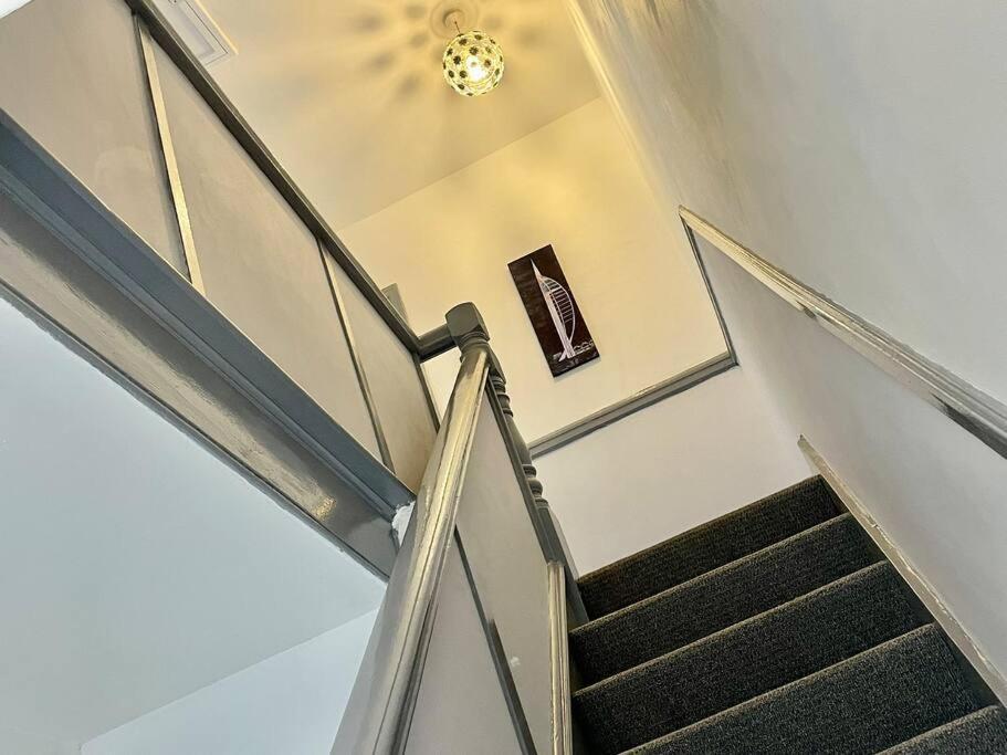 Apartment 3 Bedroom Getaway, Sleeps 6 Portsmouth