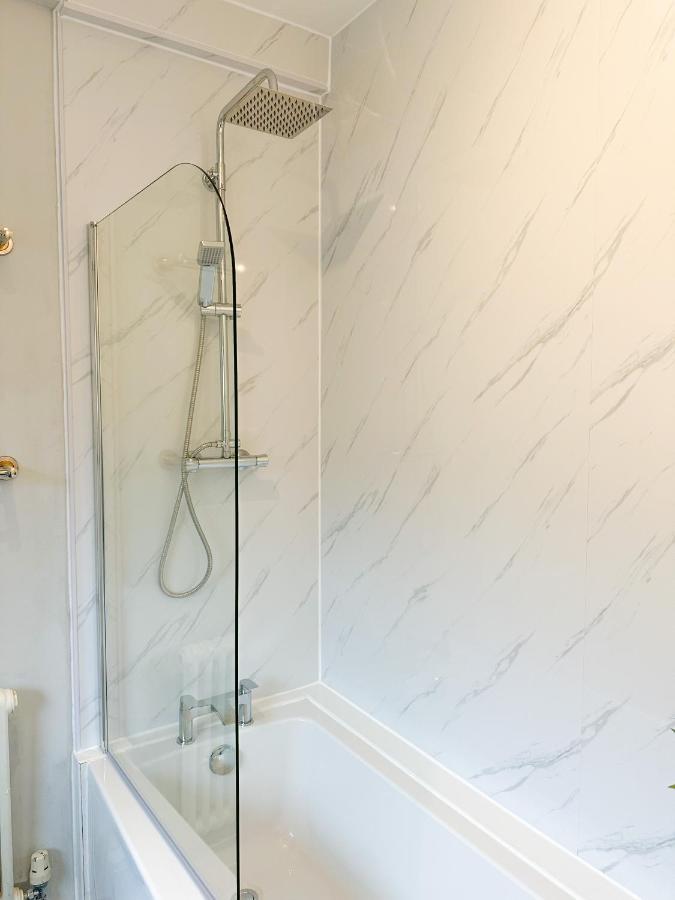 Little Sage House Newly Refurbished With Garden - Hot Tub - Sleeps 6