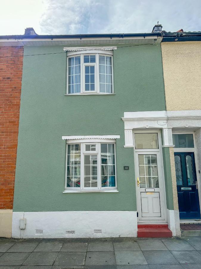 Holiday home Little Sage House Newly Refurbished With Garden - Hot Tub - Sleeps 6 *