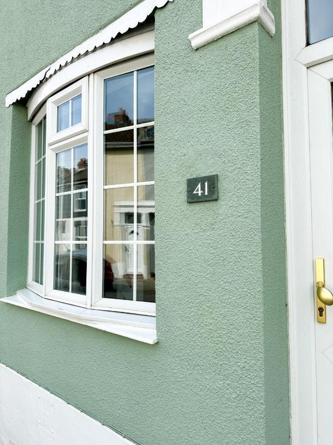 Little Sage House Newly Refurbished With Garden - Hot Tub - Sleeps 6 Portsmouth