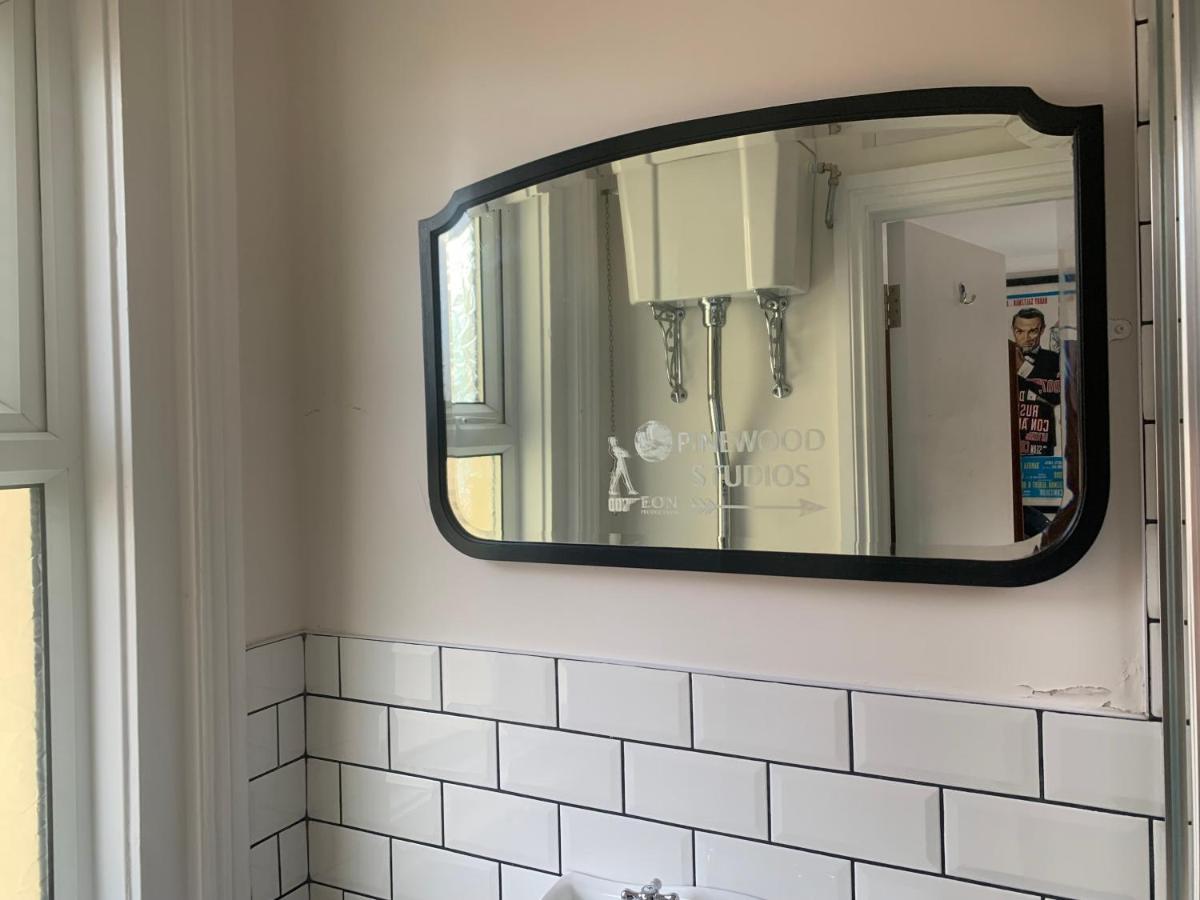 Southsea Royale Studio, Bond, Parking, Seafront Apartment